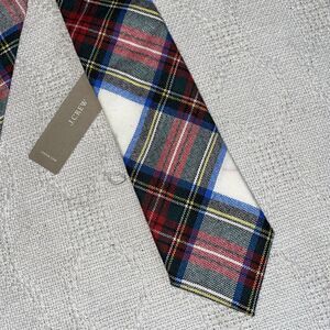 J. Crew Men’s Dress Tie Size 57” 3” White Red Plaid Wool Business Formal NWT